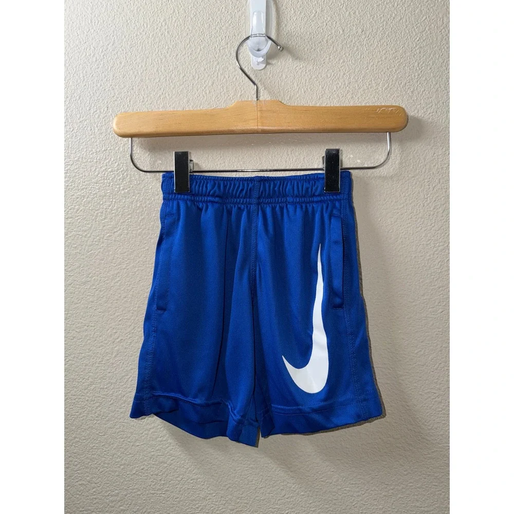 Boys Nike Drifit Shorts Size 4T